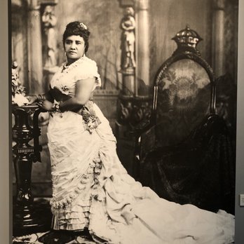 Iolani Palace - Queen Liliuokalani - Museums Near Me - Honolulu, Hawaii Iolani Palace - Queen Liliuokalani - Museums Near Me - Honolulu, Hawaii