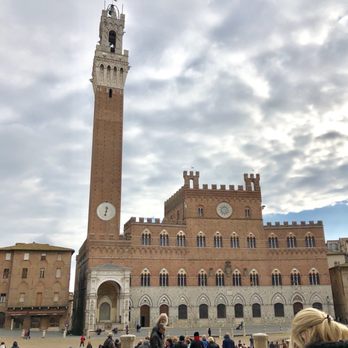 Piazza del Campo - Local Flavor Near Me - Siena, SI