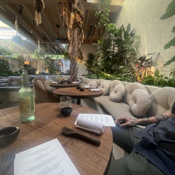Meteora - Inside seating - New American Near Me - Los Angeles, California Meteora - Inside seating - New American Near Me - Los Angeles, California
