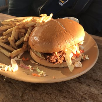 Oeste Bar & Cafe - Fried chicken sandwich - Burgers Near Me - Oakland, California Oeste Bar & Cafe - Fried chicken sandwich - Burgers Near Me - Oakland, California