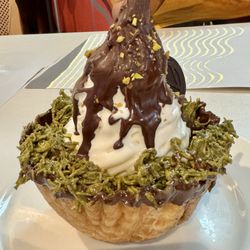 a mano - Dubai sundae