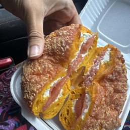 Lox Bagel w Cream Cheese