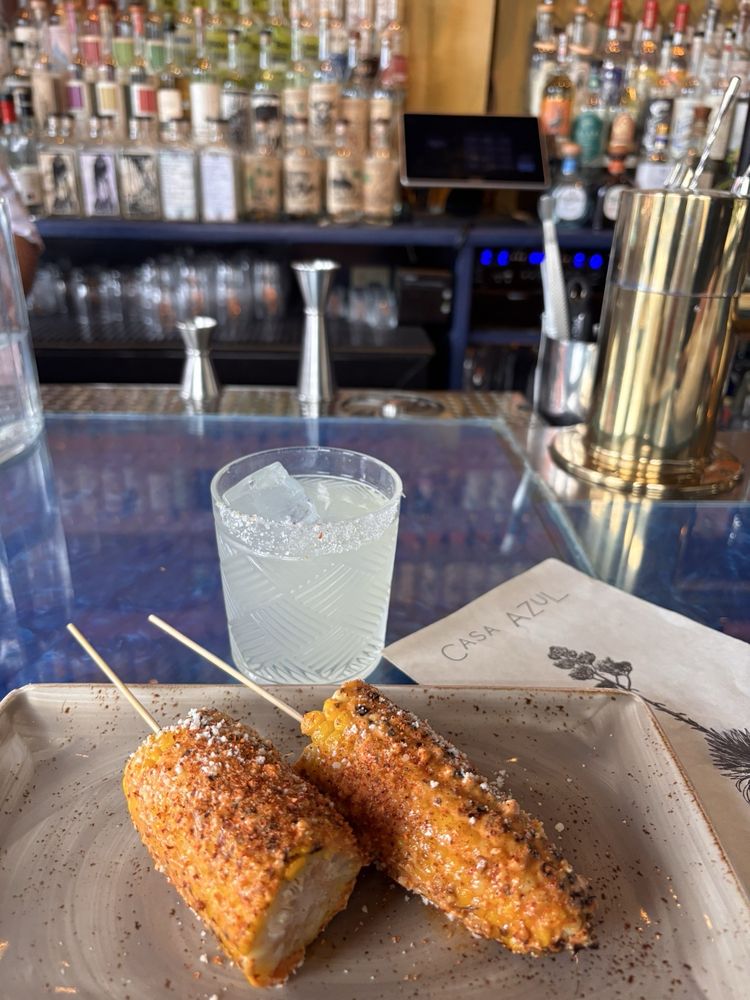 Social spots from Casa Azul