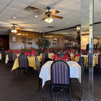 India's Restaurant - Interior - Indian Near Me - Houston, Texas India's Restaurant - Interior - Indian Near Me - Houston, Texas