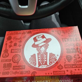 Slim Chickens - Box is cool - Chicken Shop Near Me - Wesley Chapel, Florida