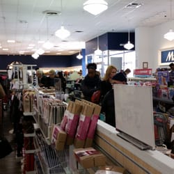 Home Goods - This is a long line!