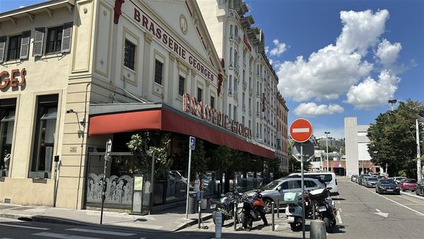 Brasserie Georges by null