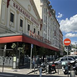Brasserie Georges - Außenansicht