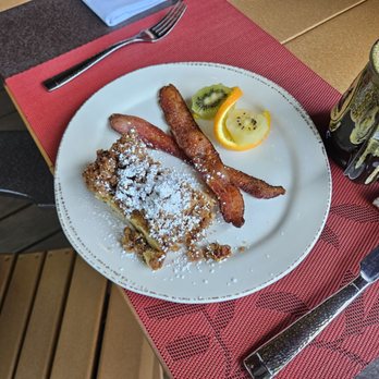 Lazy Bear Lodge Bed & Breakfast - Praline French Toast with pepper bacon. - Bed & Breakfast Near Me - Vilas, North Carolina
