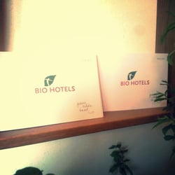 Bio-Restaurant Mohren - Eingangsbereich mit Prospekten