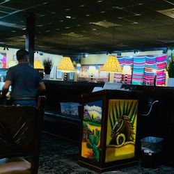 Cielito lindo - Interior Ruby Tuesday redone Mexican