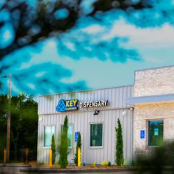 Key Cannabis Dispensary Springfield - Key Cannabis Dispensary Springfield Exterior