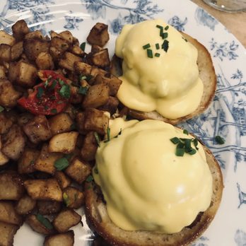 Little Hen - Crab egg Benedict - Breakfast & Brunch Near Me - Weston, Florida Little Hen - Crab egg Benedict - Breakfast & Brunch Near Me - Weston, Florida