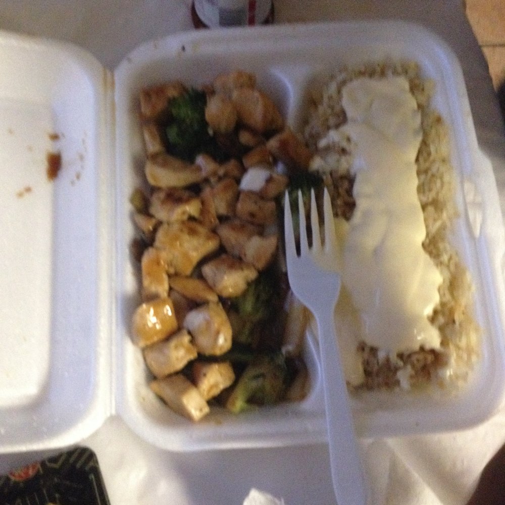 Fuji Express - Chicken Hibachi with Yum Yum sauce - Japanese Near Me - Stockbridge, Georgia