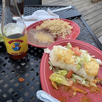 Loco Perro - Dinner and iced tea at Loco Perro. - Mexican Near Me - East Hampton, Connecticut Loco Perro - Dinner and iced tea at Loco Perro. - Mexican Near Me - East Hampton, Connecticut