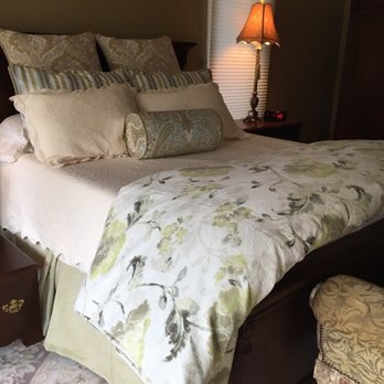 Creative Window Wear - Custom Bedding - Interior Design Near Me - Crystal Lake, Illinois