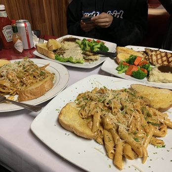 California Grill - Italian Near Me - Madera, California
