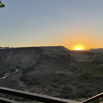River Rock Roasting Co - Nice sunset - Coffee & Tea Near Me - La Verkin, Utah