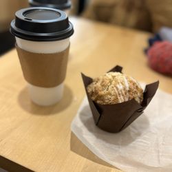Jam Parkside - Vanilla bean muffin and chai lattes