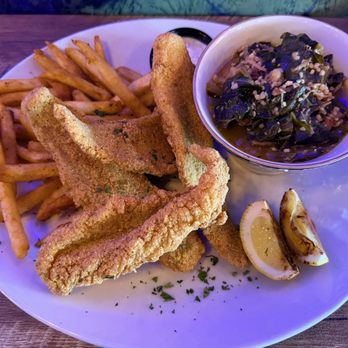 375 Social Kitchen - Southern fried catfish - Asian Fusion Near Me - Universal City, Texas