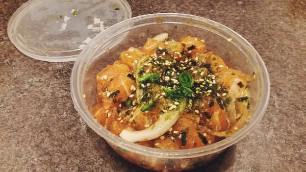 It's Raw Poke Shop by null