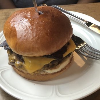 Au Cheval - Single cheeseburger - Bars Near Me - Chicago, Illinois