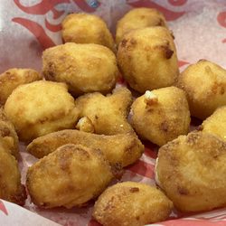 Freddy's Frozen Custard & Steakburgers - Cheese curds were the show stopper for me!