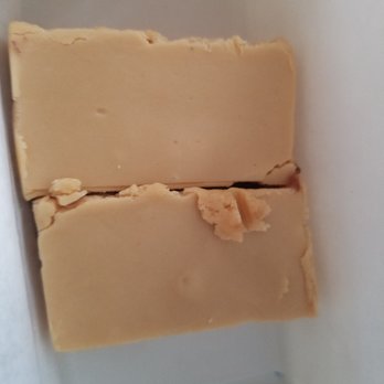 Dolle's Candyland - Vanilla Fudge - Candy Stores Near Me - Rehoboth Beach, Delaware
