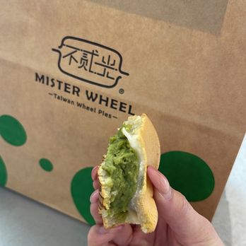 Mister Wheel - Matcha mochi - Desserts Near Me - North York, Ontario