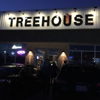 Treehouse Pub & Eatery - outside - Pizza Near Me - Bettendorf, Iowa Treehouse Pub & Eatery - outside - Pizza Near Me - Bettendorf, Iowa