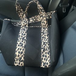 Victoria's Secret & PINK - Free bag with $100 purchase