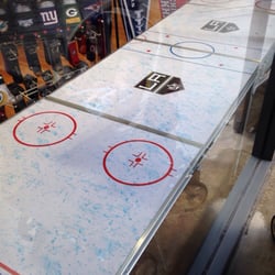 Sports Treasures - Sweet table!