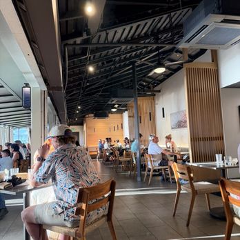 Star Noodle - Dining area - Asian Fusion Near Me - Lahaina, Hawaii
