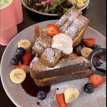 Everyday Eatery - Cafes Near Me - Irvine, California