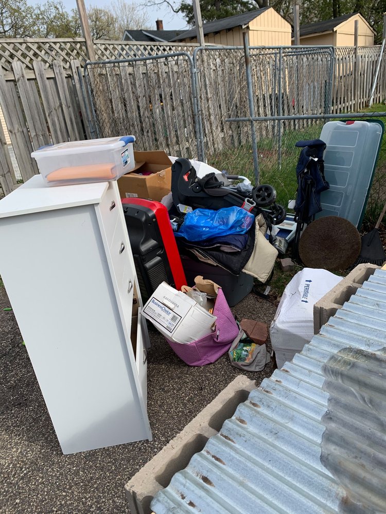 MINI APPLE JUNK REMOVAL 15 Photos Brooklyn Center, Minnesota Junk