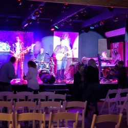 Flatiron Crossroads - "The Twins" band were amazing and the sound mixers did an excellent job. Acoustics were wonderful. Well thought out.