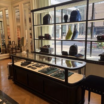 Gucci - Women's Clothing Near Me - Plano, Texas