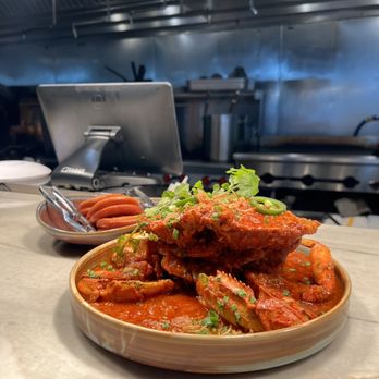 Straits - Honolulu - Crab - Asian Fusion Near Me - Honolulu, Hawaii