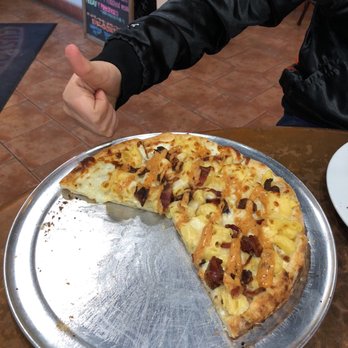 Custom Pie and Bar - Pizza Near Me - Moorpark, California Custom Pie and Bar - Pizza Near Me - Moorpark, California