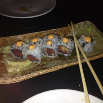Zuma - Daily maki selection; tuna - Japanese Near Me - Miami, Florida Zuma - Daily maki selection; tuna - Japanese Near Me - Miami, Florida