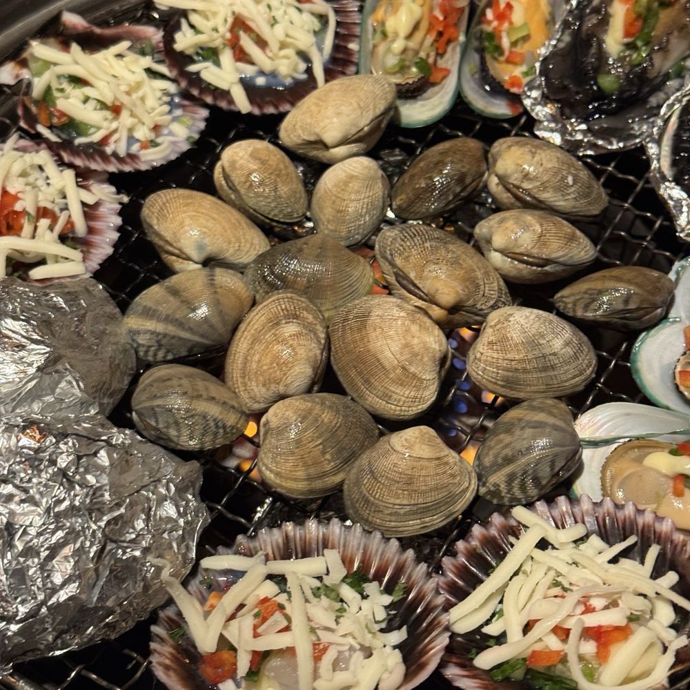 Burnin' Shell - Master set! The visuals are servinggg - Seafood Near Me - Los Angeles, California