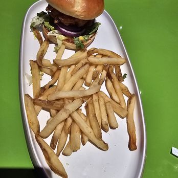 Dave & Buster's Scranton - Crispy chicken sandwich and fries. - Arcades Near Me - Moosic, Pennsylvania Dave & Buster's Scranton - Crispy chicken sandwich and fries. - Arcades Near Me - Moosic, Pennsylvania