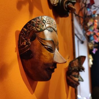 De Lachende Javaan - Love the Javanese masks - Indonesian Near Me - Haarlem, New Hampshire De Lachende Javaan - Love the Javanese masks - Indonesian Near Me - Haarlem, New Hampshire