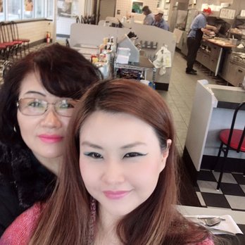 Waffle House - That gentleman in the kitchen made our food. He's GOOD!! - Breakfast & Brunch Near Me - Willoughby, Ohio