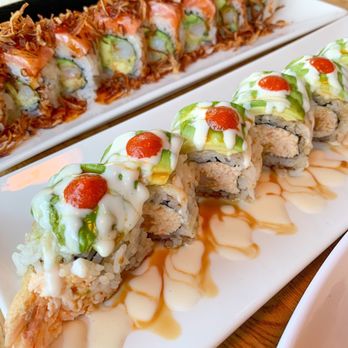 Roll Call - Green Train Roll - Sushi Bars Near Me - Los Angeles, California