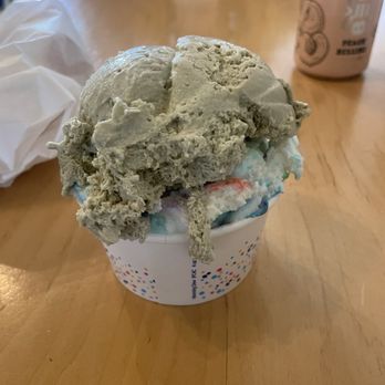 Mik Café - Cafes Near Me - Etobicoke, Ontario