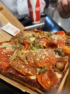 Steel Pan Pizza by null