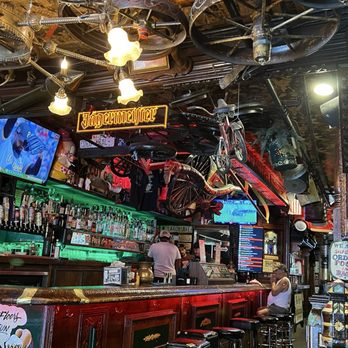 Fanny Ann's Saloon - American Near Me - Sacramento, California
