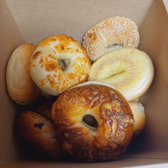 Einstein Bros. Bagels - Bakers dozen variety - Bagels Near Me - Pasadena, California