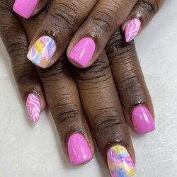 E Nails